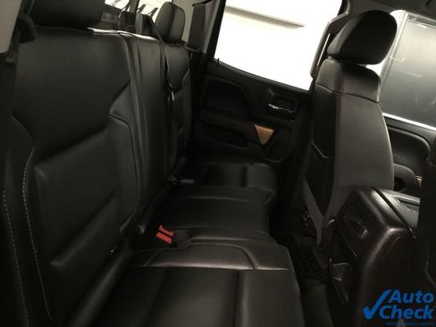 Used 2018 Chevrolet Silverado 1500 LTZ AWD/4WD image 36