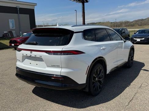 Used 2025 Toyota Crown Signia image 13