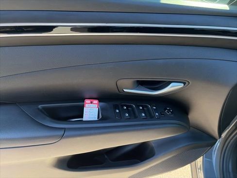 Used 2022 Hyundai Santa Cruz SEL Premium w/ Cargo Package image 17