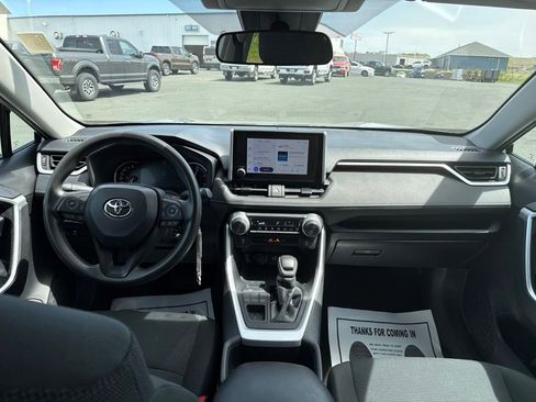 Used 2024 Toyota RAV4 LE AWD/4WD image 13
