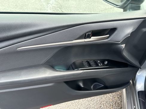 Used 2025 Toyota Camry XSE image 12