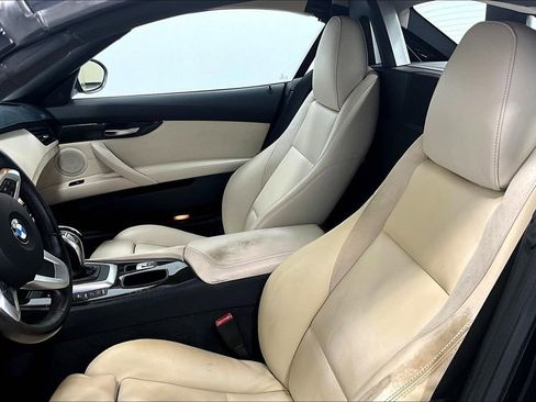 Used 2010 BMW Z4 sDrive35i image 28
