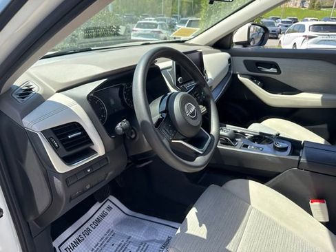 Used 2023 Nissan Rogue SV AWD/4WD image 23