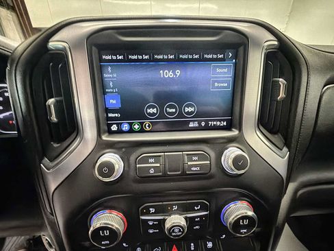 Used 2019 GMC Sierra 1500 Elevation w/ Elevation Value Package AWD/4WD image 12