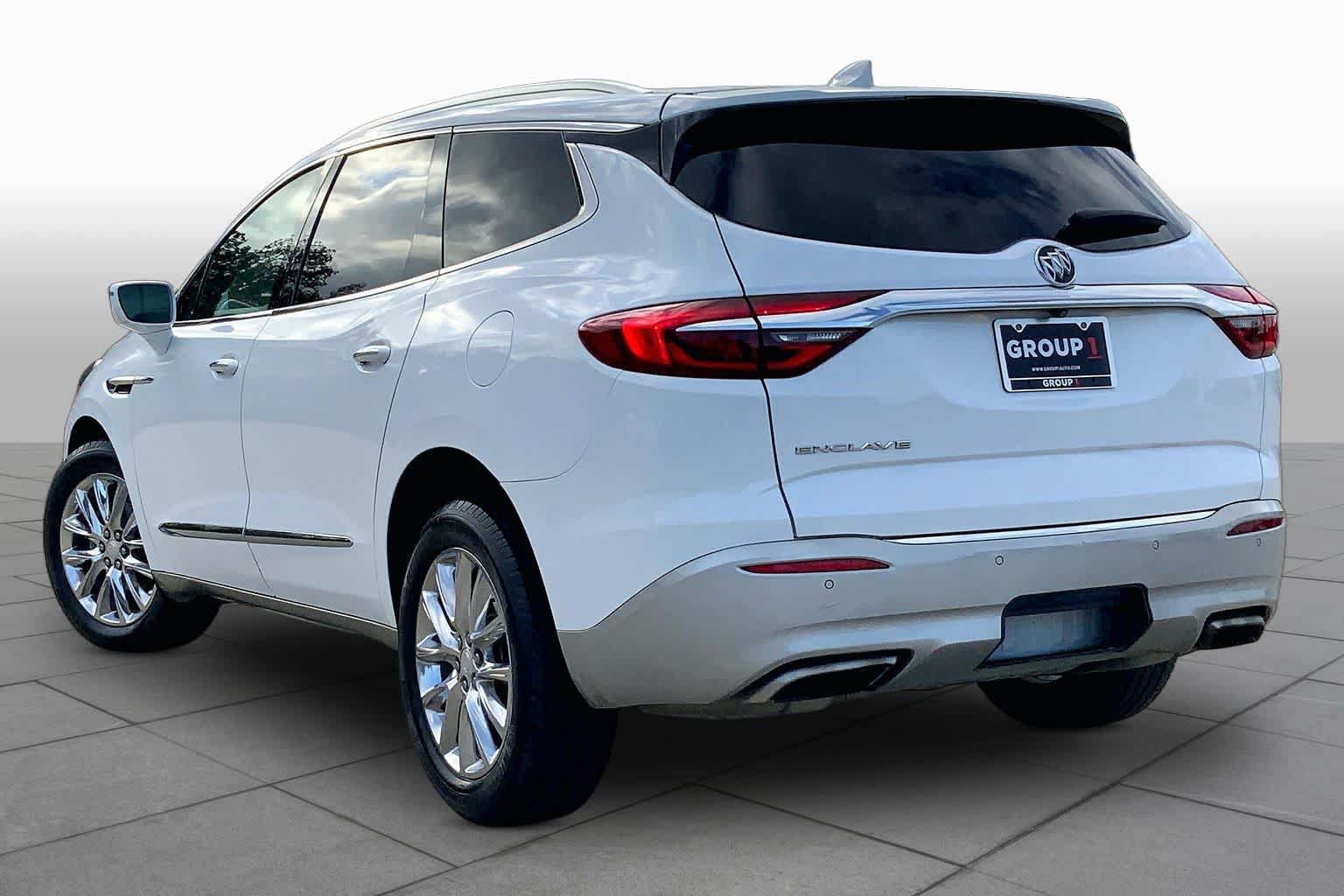Used 2020 Buick Enclave Essence FWD image 11