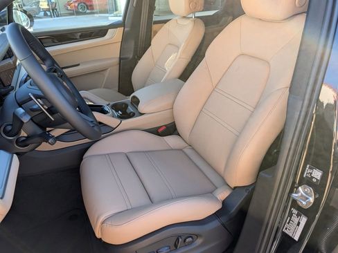 New 2026 Porsche Cayenne S AWD/4WD image 5