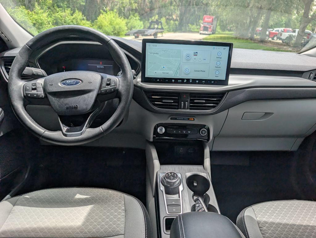 Used 2024 Ford Escape Active w/ Tech Pack #1 FWD image 11