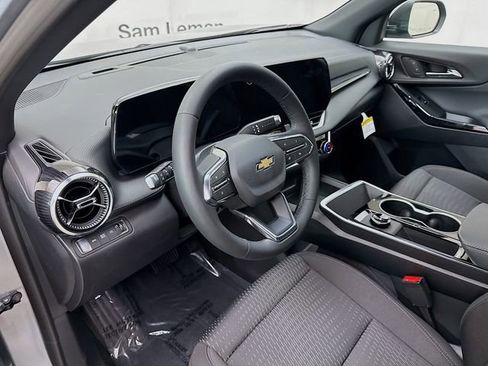 New 2026 Chevrolet Equinox LT image 11