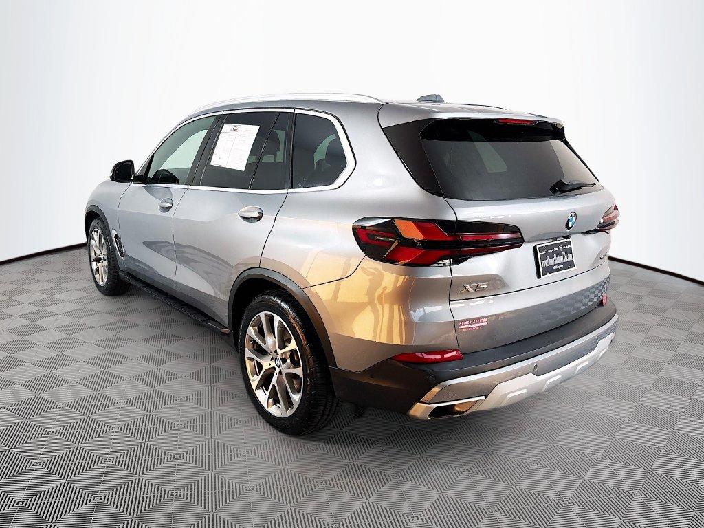 Used 2024 BMW X5 xDrive40i AWD/4WD image 5