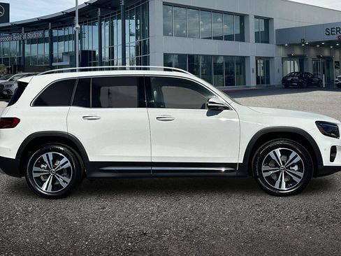 New 2026 Mercedes-Benz GLB 250 4MATIC image 3