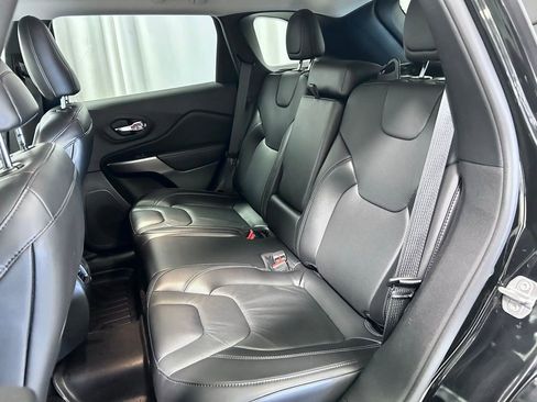 Used 2021 Jeep Cherokee Latitude Lux image 20