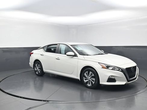 Used 2020 Nissan Altima 2.5 S AWD/4WD image 35