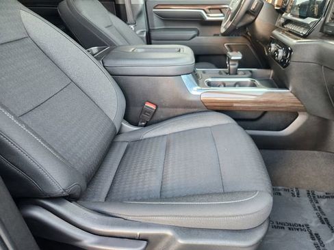 Used 2022 Chevrolet Silverado 1500 RST image 12