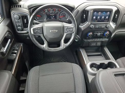 Used 2020 Chevrolet Silverado 1500 LT Trail Boss AWD/4WD image 11