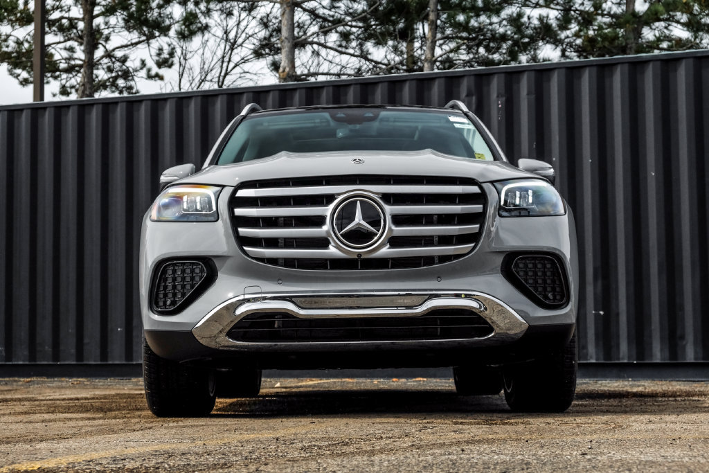 Used 2026 Mercedes-Benz GLS 450 4MATIC image 5