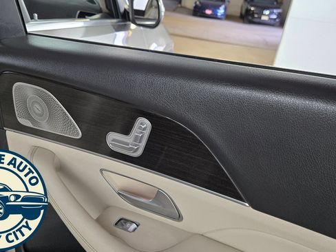 Used 2020 Mercedes-Benz GLS 450 4MATIC image 37
