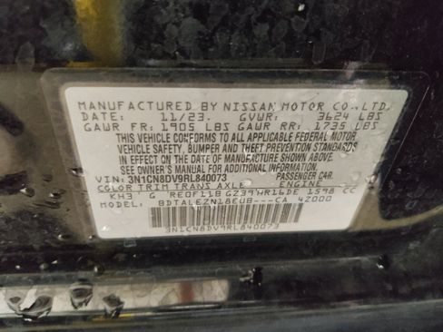 Used 2024 Nissan Versa S w/ Trunk Package FWD image 33