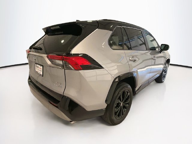 Used 2024 Toyota RAV4 XSE AWD/4WD image 7