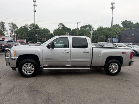 Used 2014 Chevrolet Silverado 3500 LTZ w/ LTZ Plus Package AWD/4WD image 5
