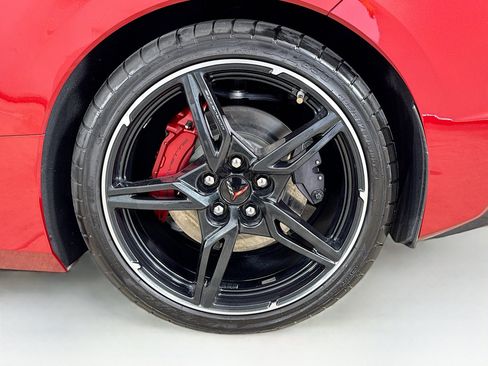 Used 2021 Chevrolet Corvette Stingray Premium Cpe w/ Engine Appearance Package RWD image 32