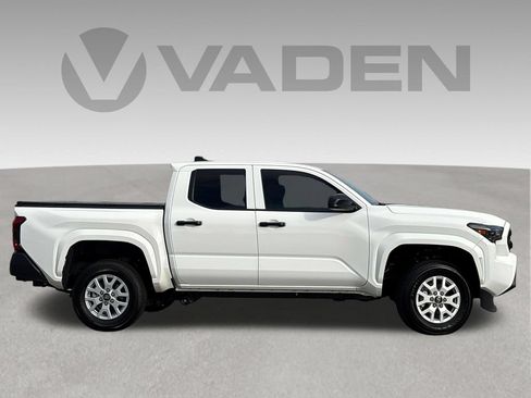 Used 2026 Toyota Tacoma SR RWD image 20