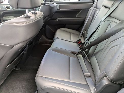 Used 2025 Hyundai Santa Fe SEL image 27