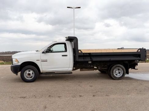 Used 2018 RAM 3500 Tradesman RWD image 4