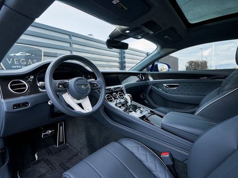 Used 2023 Bentley Continental GT Azure image 2