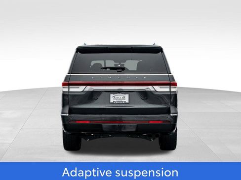 Used 2023 Lincoln Navigator Reserve image 6