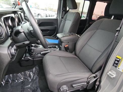 Used 2022 Jeep Wrangler Unlimited Sport image 10