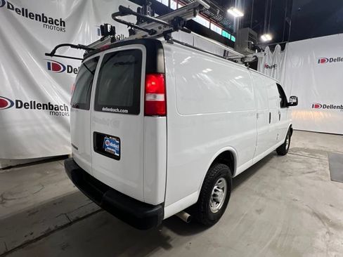 Used 2023 Chevrolet Express 3500 Extended RWD image 5