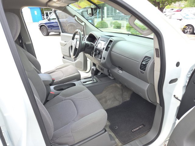 Used 2017 Nissan Frontier SV w/ SV Value Truck Package RWD image 24
