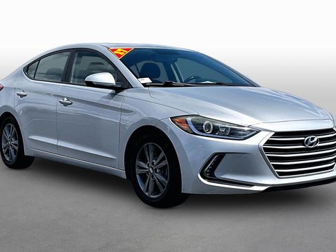 Used 2017 Hyundai Elantra Value Edition FWD image 10