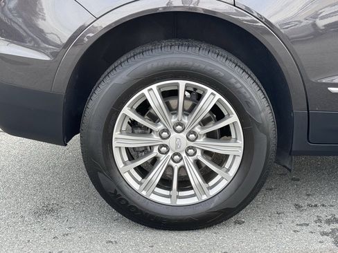 Used 2018 Cadillac XT5 Luxury w/ Driver Awareness Package image 39