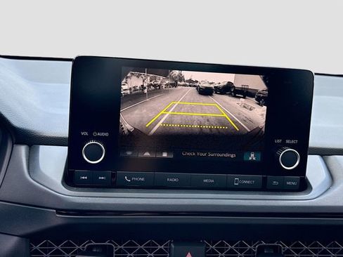 Used 2024 Honda Accord EX image 12