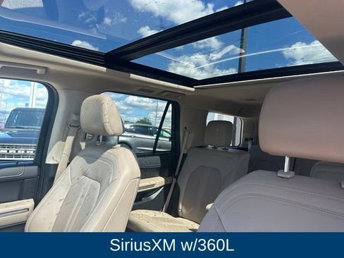 Used 2024 Ford Expedition Limited AWD/4WD image 6