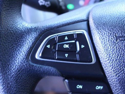 Used 2018 Ford Focus SE image 13