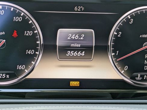 Used 2014 Mercedes-Benz S 550 Sedan image 31