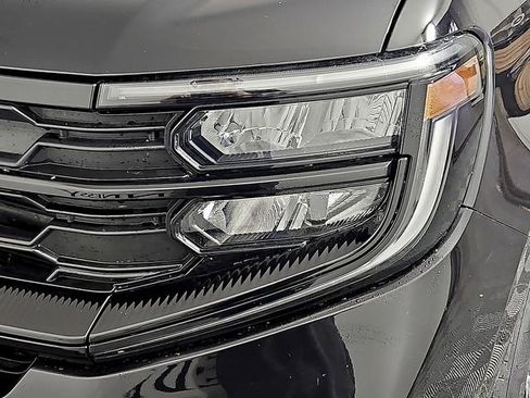 Certified 2025 Ford Expedition Active image 10