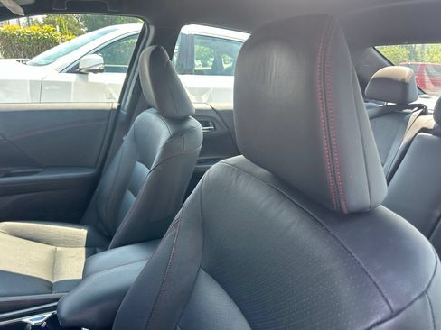 Used 2017 Honda Accord Sport Special Edition image 9