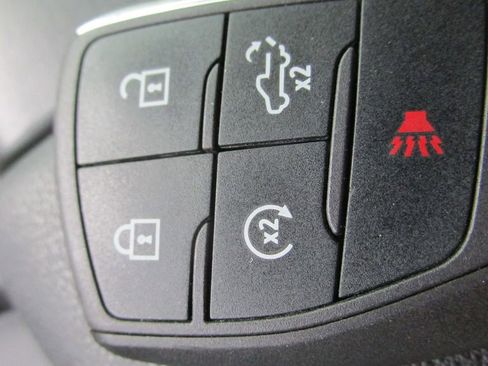 Used 2024 GMC Sierra 1500 SLE w/ X31 Off-Road Package image 52