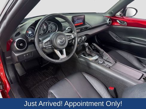 Used 2019 MAZDA MX-5 Miata Grand Touring RWD image 10