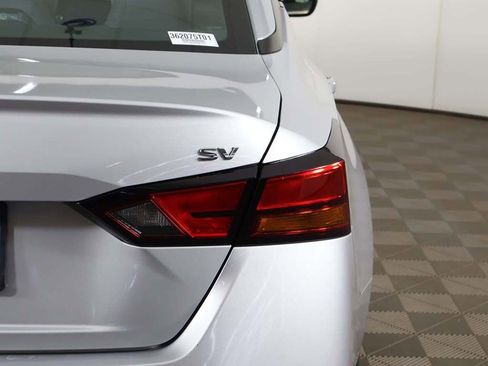 Used 2021 Nissan Altima 2.5 SV FWD image 13