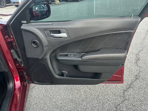 Used 2018 Dodge Charger R/T RWD image 16
