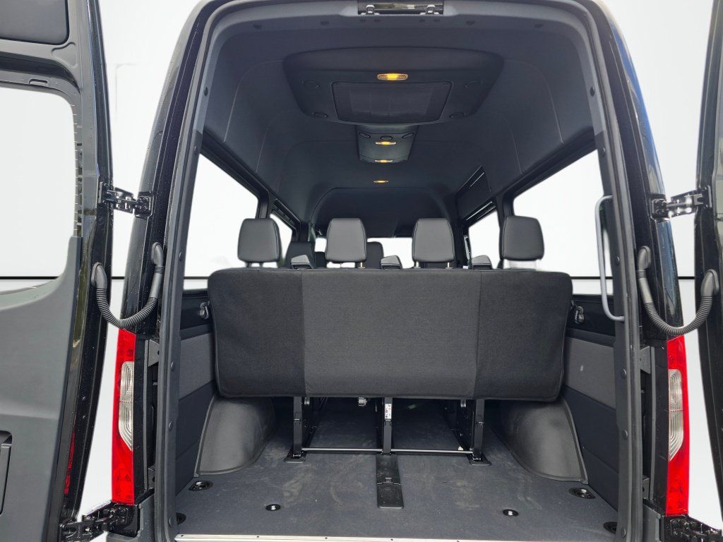 New 2026 Mercedes-Benz Sprinter 2500 image 18