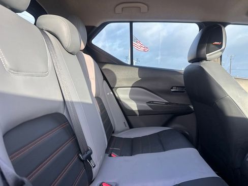 Used 2024 Nissan Kicks SR w/ SR Premium Package FWD image 28