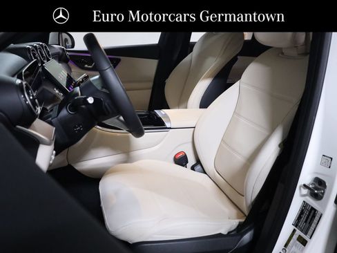 Used 2026 Mercedes-Benz GLC 300 4MATIC image 33