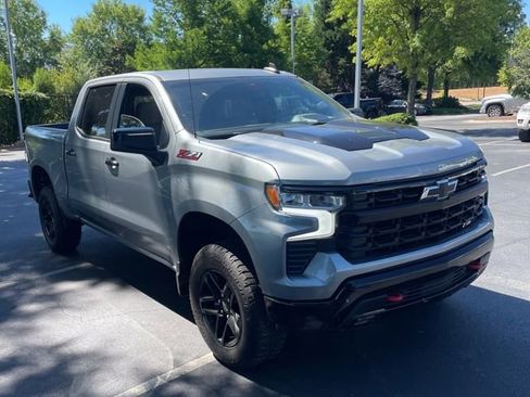 Used 2023 Chevrolet Silverado 1500 LT Trail Boss w/ Convenience Package II AWD/4WD image 6
