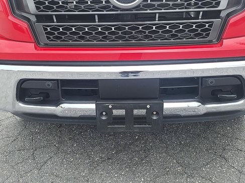 Used 2024 Nissan Titan SV w/ SV Convenience Package AWD/4WD image 30