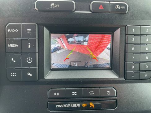 Used 2018 Ford F150 XLT AWD/4WD image 24